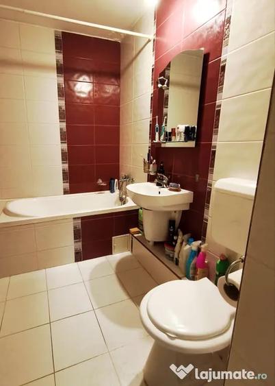 vand ap.spatios , 3 camere , central Oradea - 7