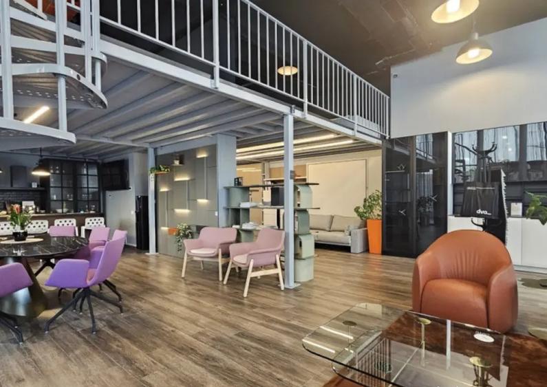 Spatiu Comercial -Piata 1 Mai - 16