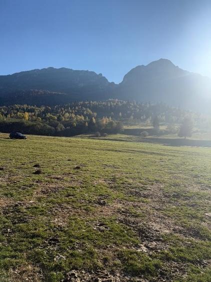 Vând teren zona Plaiul foi din Zărnești cu priveliște la Munții Piatra Craiului - 1