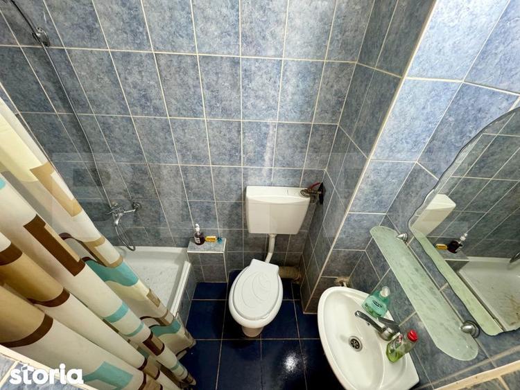 Garsoniera mobilata si utilata, etaj 3 - zona Splaiul Crisanei - 1