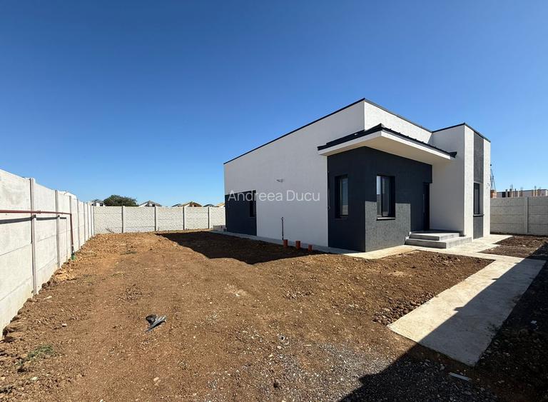 Vila Individuala / 4 Camere / 2 Bai / Teren 440 mp / Gata de mutare Vila Individuala / 4 Camere / 2 Bai / Teren 440 mp / Gata de mutare