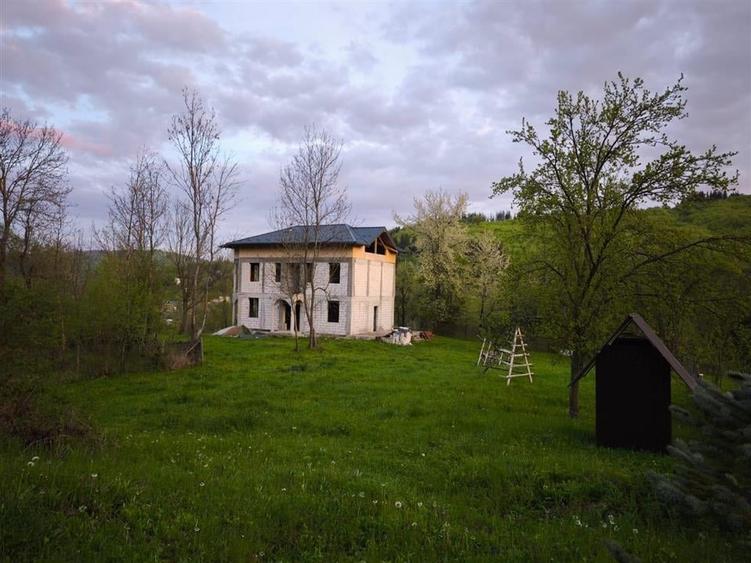 CASA DE VANZARE IN VALEA DOFTANEI - 1