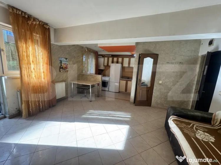 Garsoniera de vanzare - parter - 4