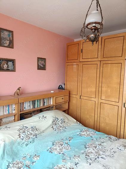 Vand apartament 3 camere,cu loc de parcare - 2