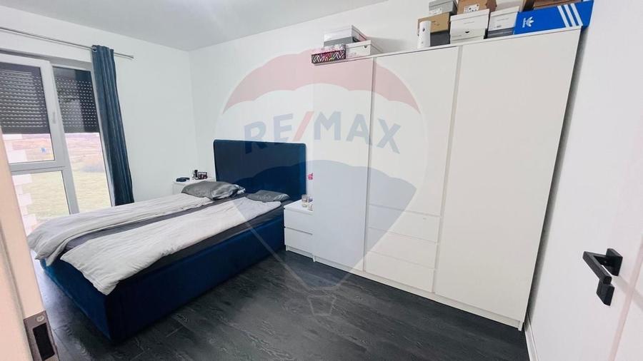 Apartament cu 3 camere de vânzare în zona Nufarul - 6