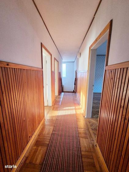 Casă cu 4 camere cu Teren 3581 Mp în Central