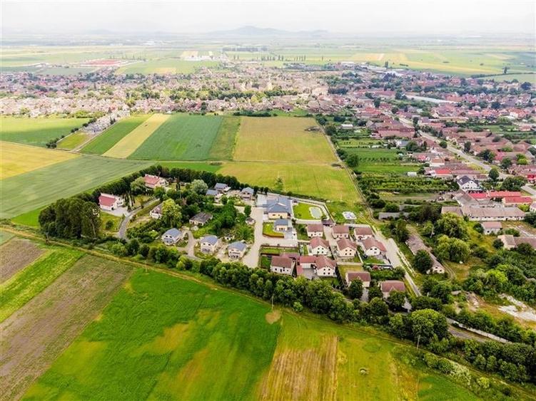 Vila noua in cartier rezidential, areal apreciabil, Halchiu, Brasov - 14