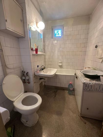 1 Mai,Apt 3 camere semidec., 2 gr sanitare,balcon, 80mp, bloc termoizolat, Garaj - 9