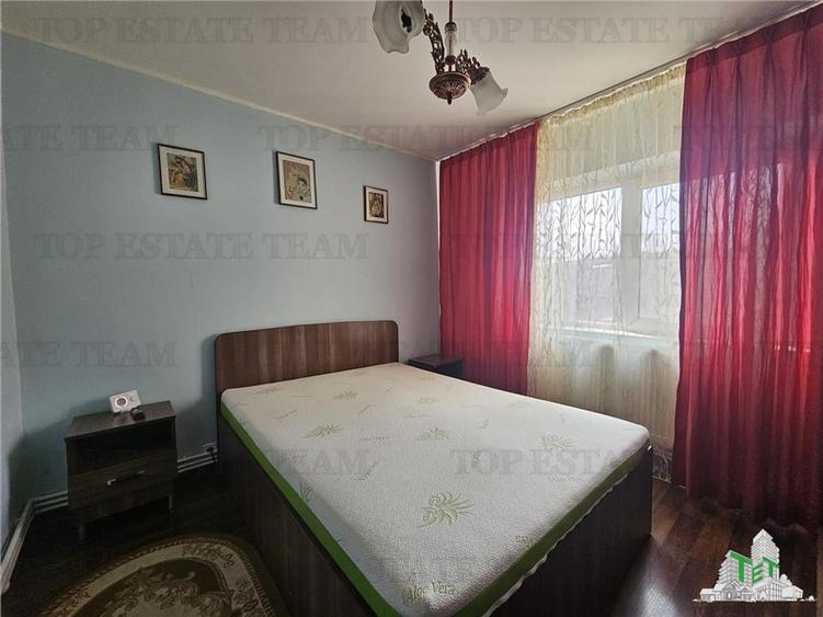 Apartament 2 camere etaj 4/4 curat si luminos - Poarta 6, Constanta - 8