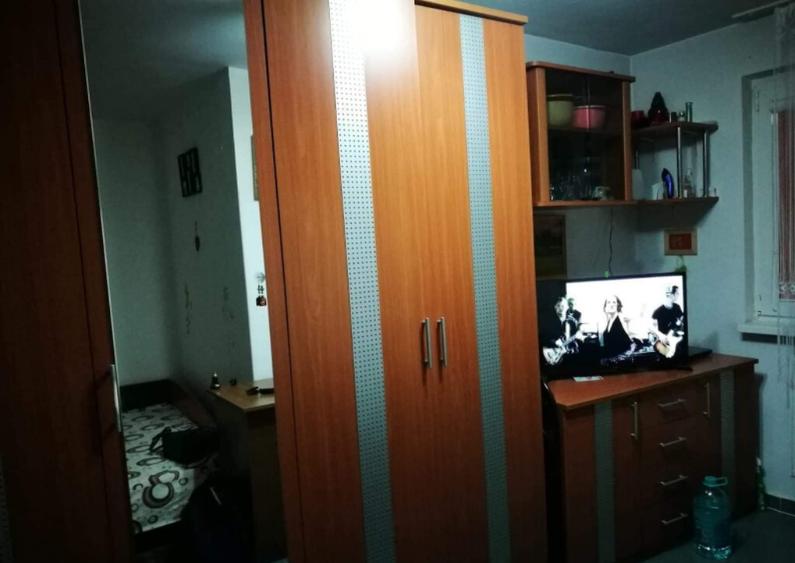 Proprietar. La METROU Costin Georgian, Garsoniera Etaj 2/4 - 3