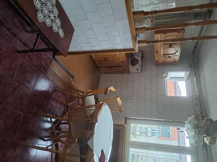 Apartament de vanzare in Sebe? Alba cartier Lucian Blaga 4 camere .2 balcone.pivni?a .pod - 3