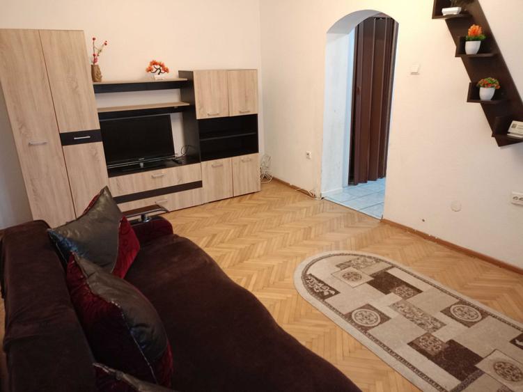 Inchiriez apartament 2 camere - 5