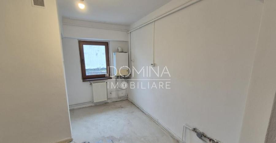 Apartament 3 camere - zona Casei de Cultura - 8