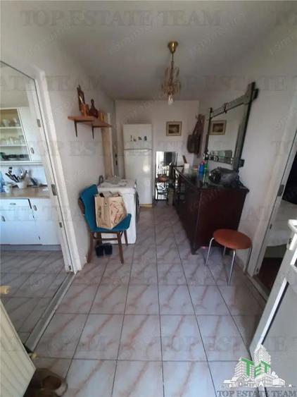 In exclusivitate Piata Veteranilor casa individuala 7 min de metrou - 11