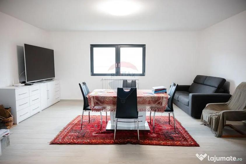 Casa / Vila cu 5 camere de vanzare - 12
