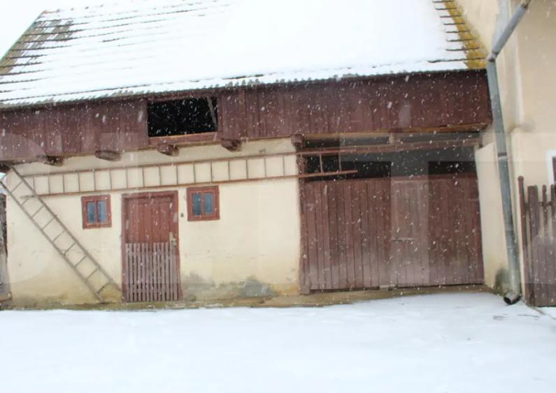 Casa solida cu teren in Boro?neu Mic lini?te si nat - 5