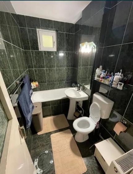 De vanzare apartament cu 3 camere in Dambu - 6