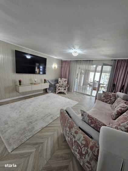 Casă cu 4 camere cu Teren 350 Mp în Podgoria