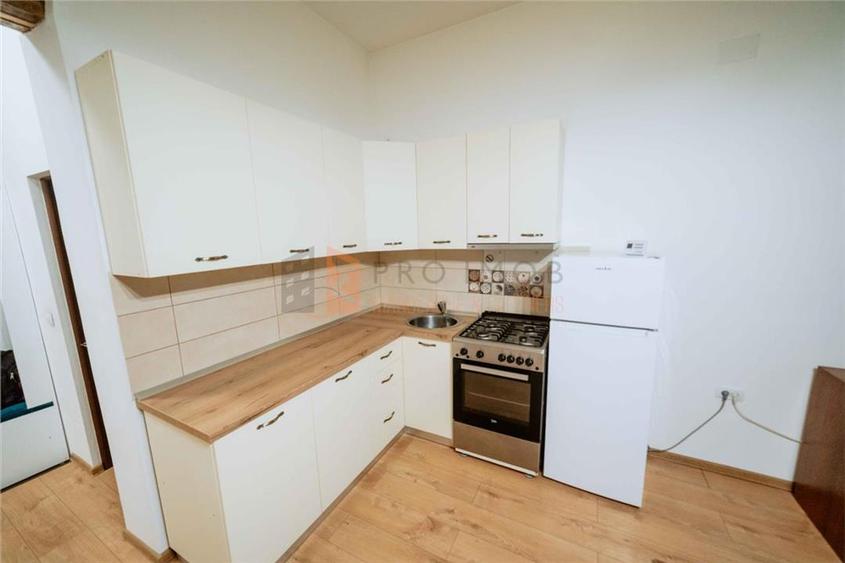 Apartament 3 camere cf 1 decomandat zona Centru - 9