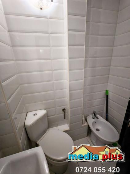 De vânzare – Apartament 3 camere decomandat, Micro 20 (Dunărea) - 9