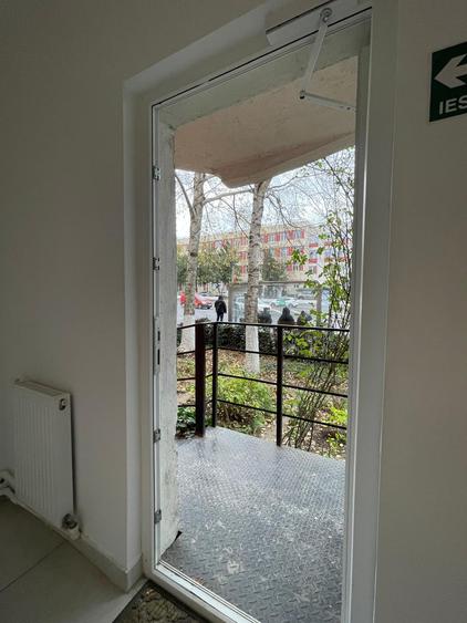 Dezrobirii - garsoniera cu destinatie de spatiu comercial, iesire stradala - 8