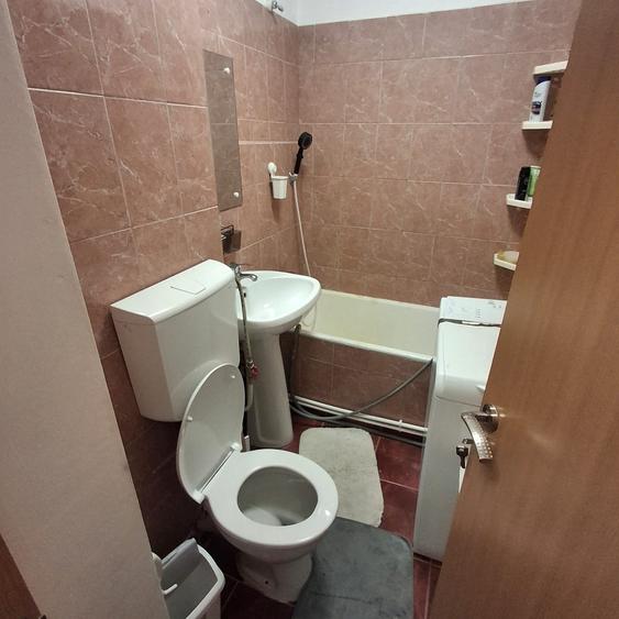 Dimitrov, Liceul Iulia Hasdeu - 1