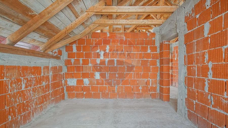 COMISION 0%| Casă individuală | 2 garaje | 192 mp utili | 847 mp teren - 46