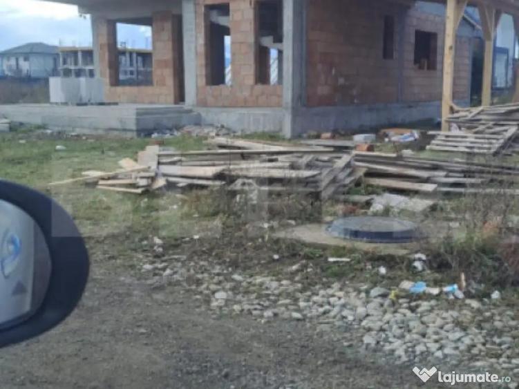 Casa individuala 4 camere Cristian,casa la rosu! - 2