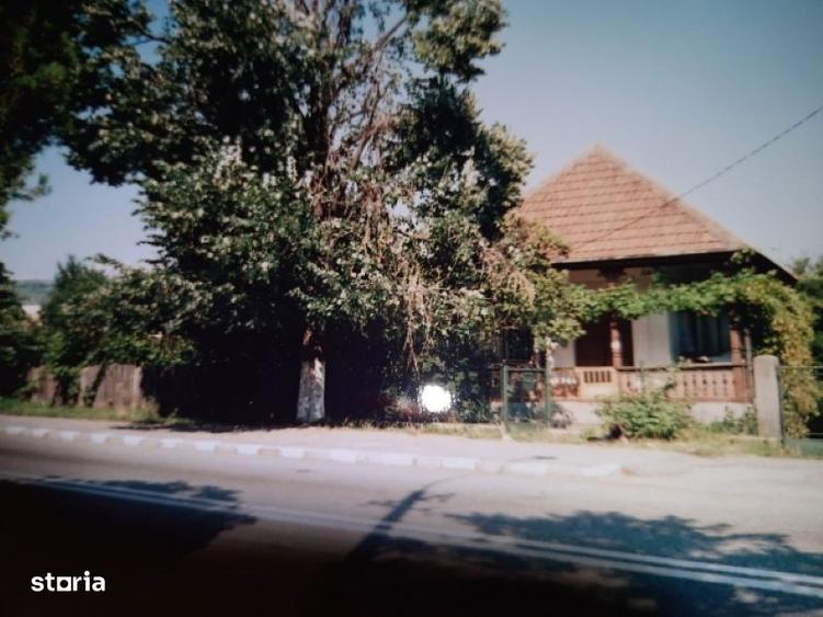 Casa, 5 camere, teren 479mp, Calimanesti, 150.000euro - 1