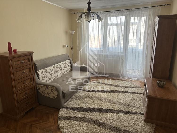 Apartament cu 2 camere semidecomandat, mobilat în Iosefin Apartament cu 2 camere semidecomandat, mobilat în Iosefin