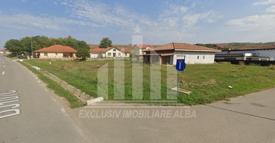 Casa individuala | Semifinisata | 200 mp | 743 mp teren | Ciugud - 3