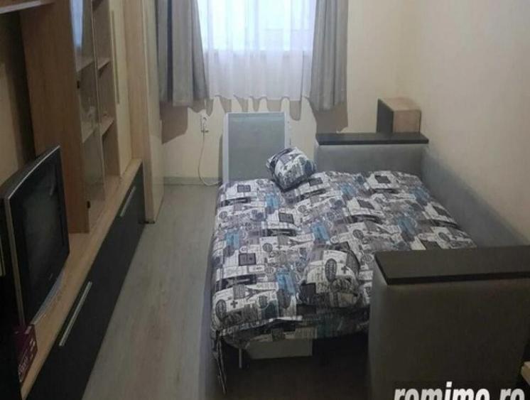 1 camera in zona Piata Doina - 2