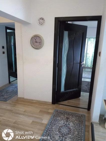 Inchiriez apartament 3 camere - 7