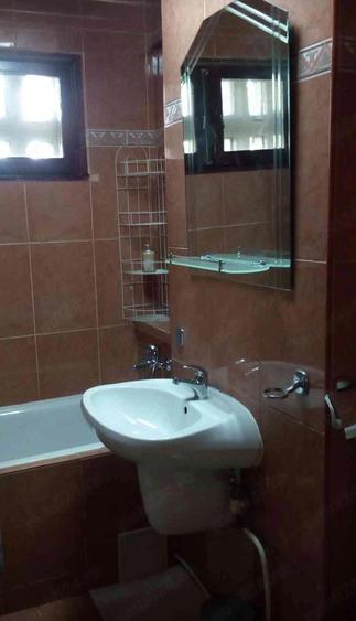 Dau spre inchiriere apt.de 2 camere mobilat. - 1