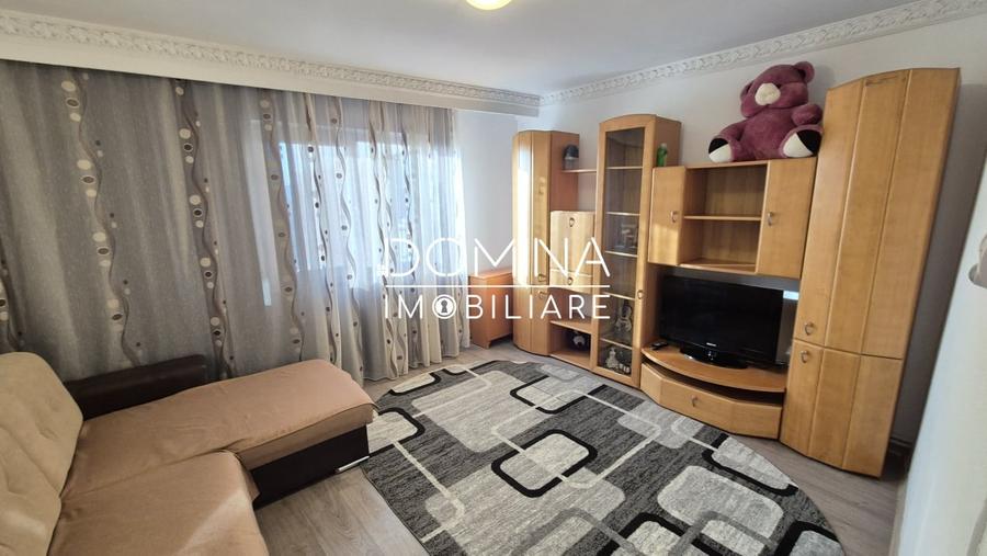 Vânzare apartament 2 camere, situat în Târgu Jiu, strada Mioriței - 9