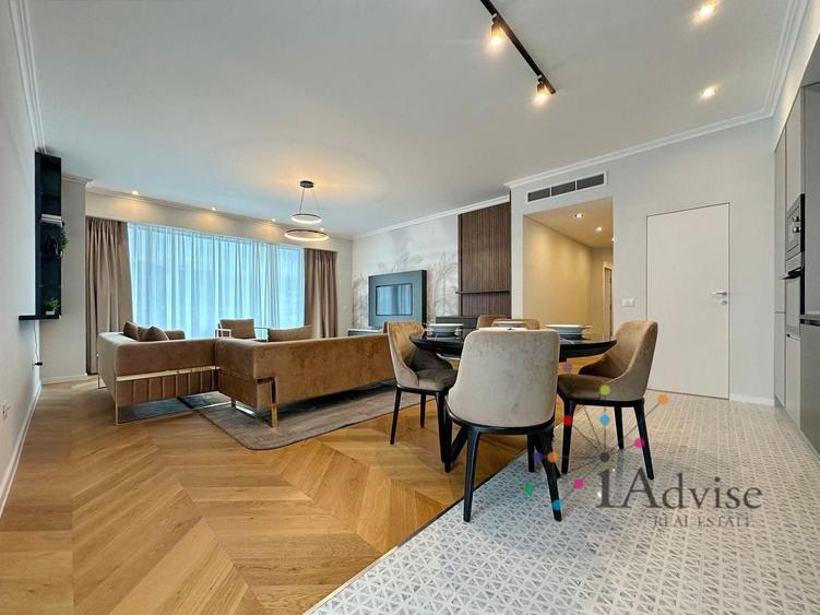 Apartament cu 4 camere decomandat, mobilat în Central