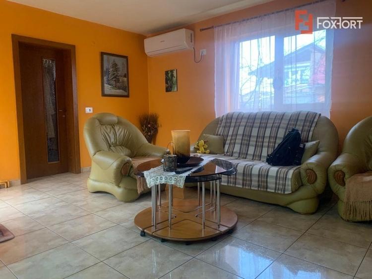 COMISION 0% Casa individuala 5 camere si teren generos de 1000 mp - Dumbravita - 1