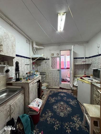 Apartament cu 3 camere decomandat în Dristor