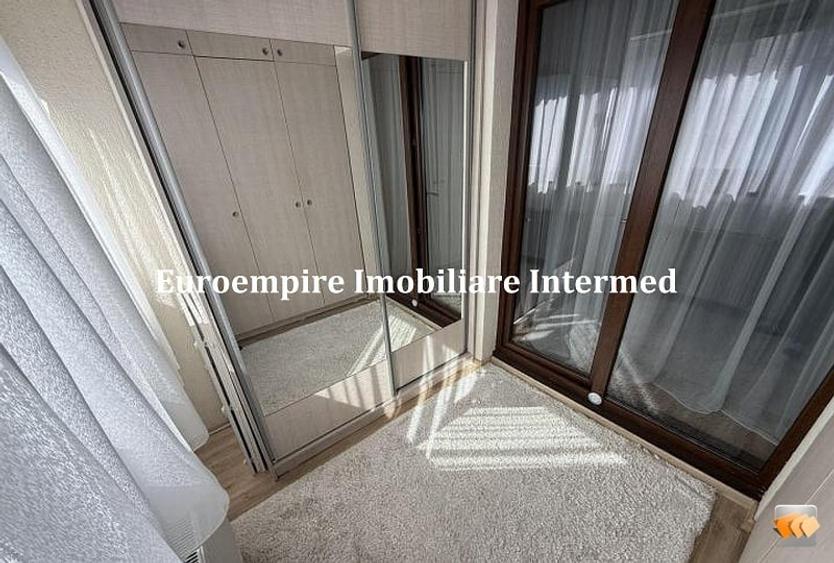 Apartament cu 3 camere decomandat, zona KM 4-5 - 5