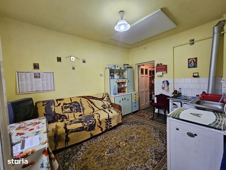 Casă cu 2 camere în Central