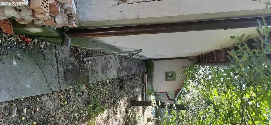 Teren + construc?ie, deschid. la DN, utilita?i, Meri, Dragane?ti, PH - 4