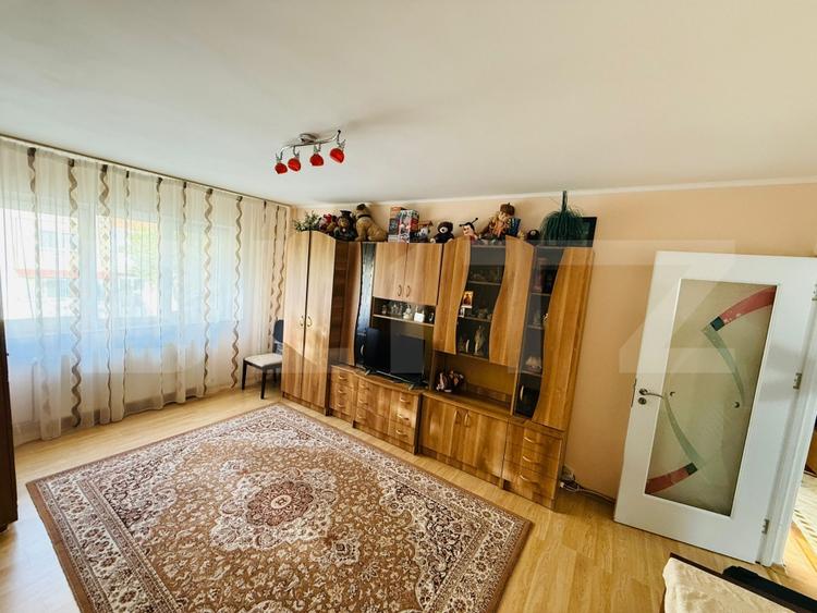 Apartament 2 camere, 49 mp, zona Tractorul - 1