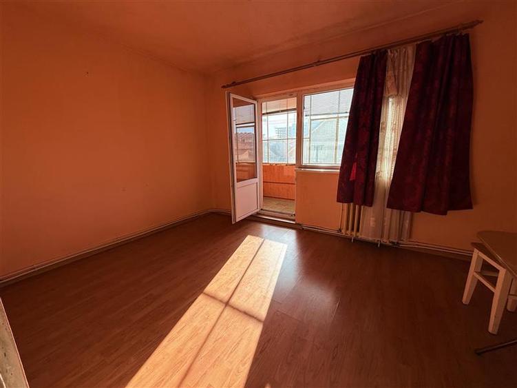 Apartament 4 camere la 5 minute de gara - 2