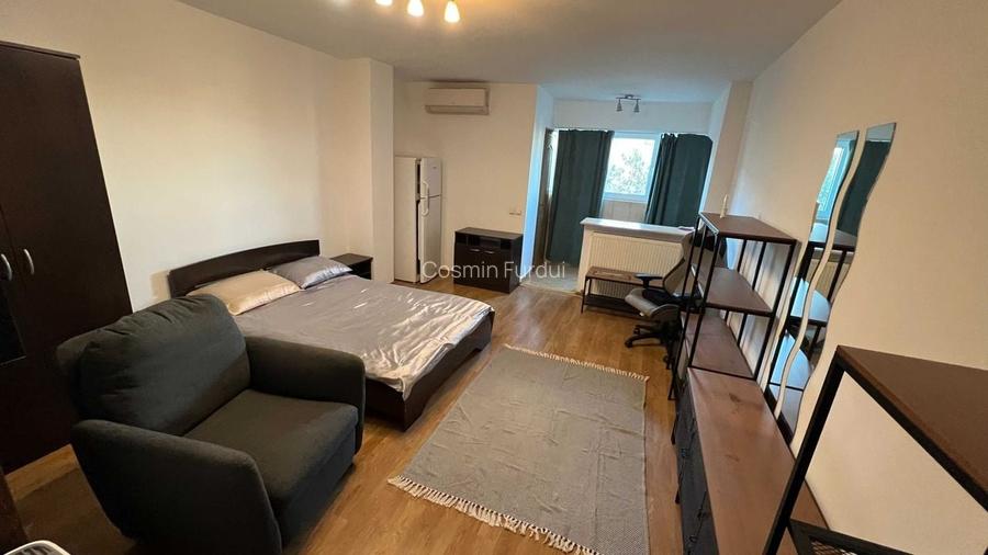 De inchiriat garsoniera , Vitan sector3