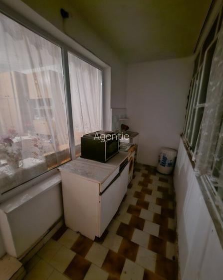 Garsoniera de vanzare pe Sagului