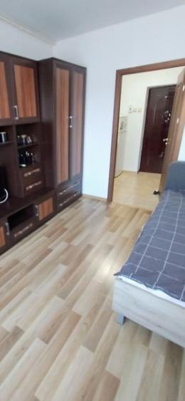 Garsoniera - Tractorul- langa Coresi Mall - 4