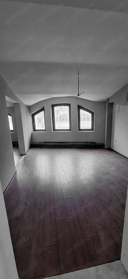 Inchiriez spa?iu comercial ultracentral str. Cuza Voda - 3