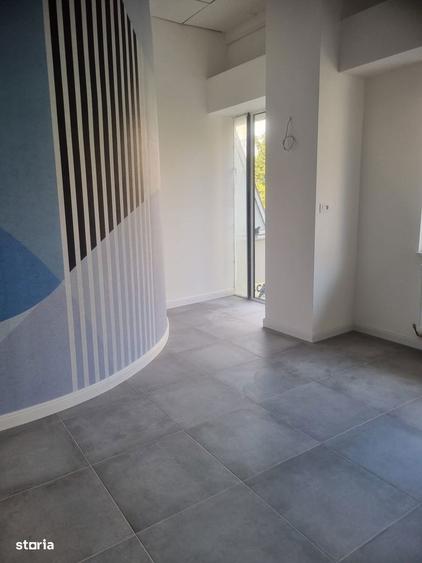 Spa?iu comercial de inchiriat in zona centrala - 1