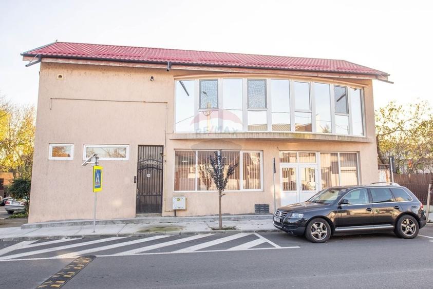 Casa cu 4 camere de vanzare,  suprafata utilă 157 mp, Calarasi - 2