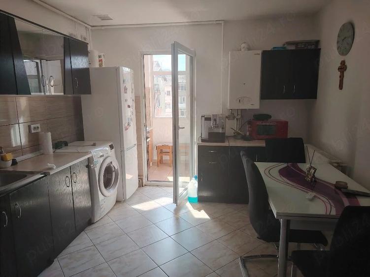 Vand apartament decomandat - 1